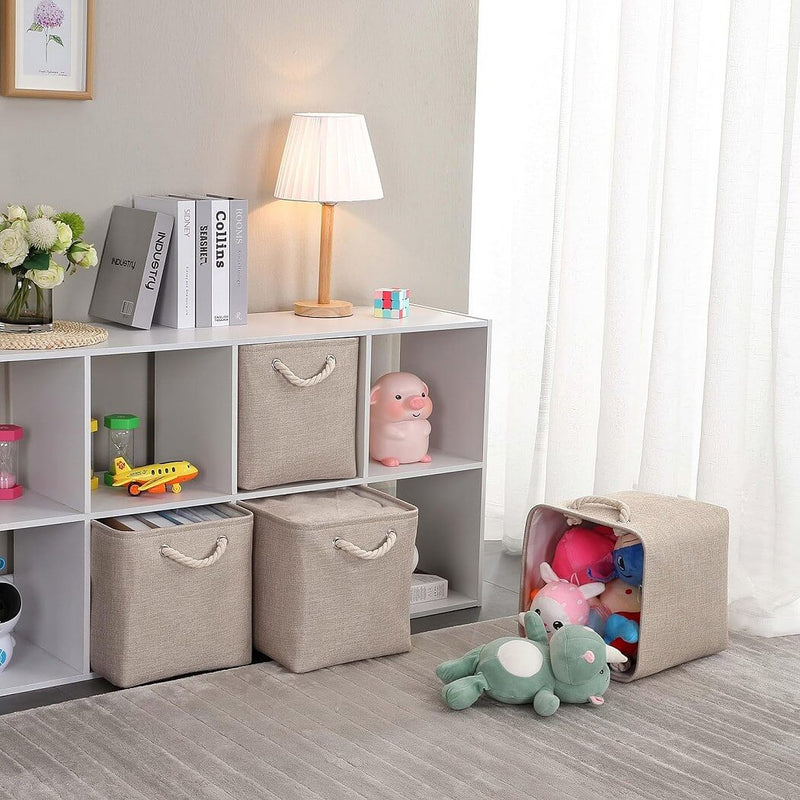 Caja de almacenamiento de tela color caqui con asas de cuerda para armario